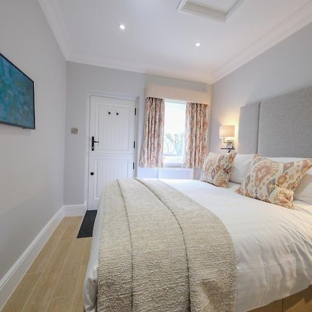 Mulberry House Pensionat Ongar Eksteriør billede