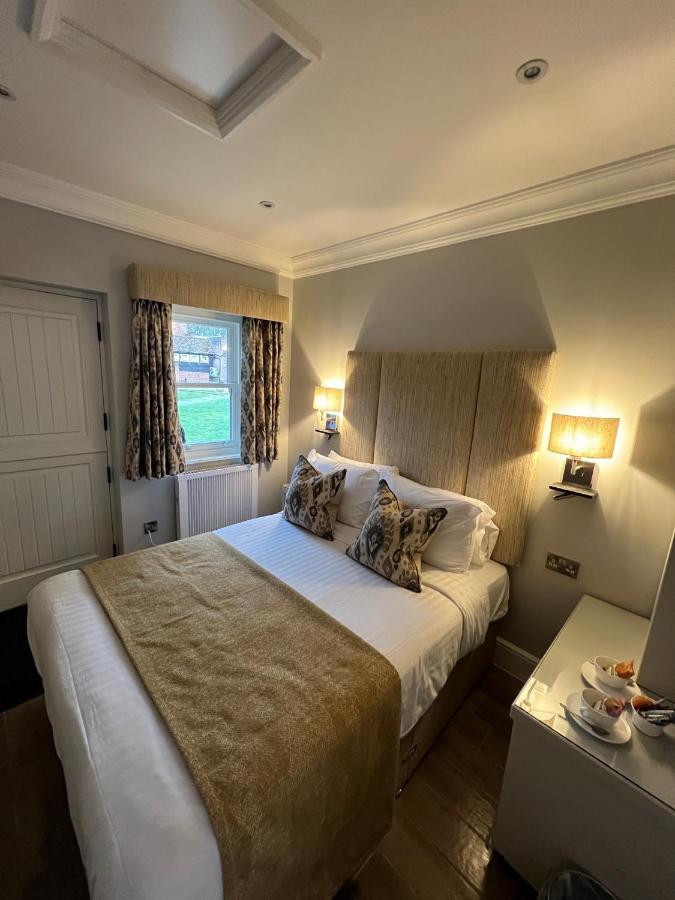 Mulberry House Pensionat Ongar Eksteriør billede