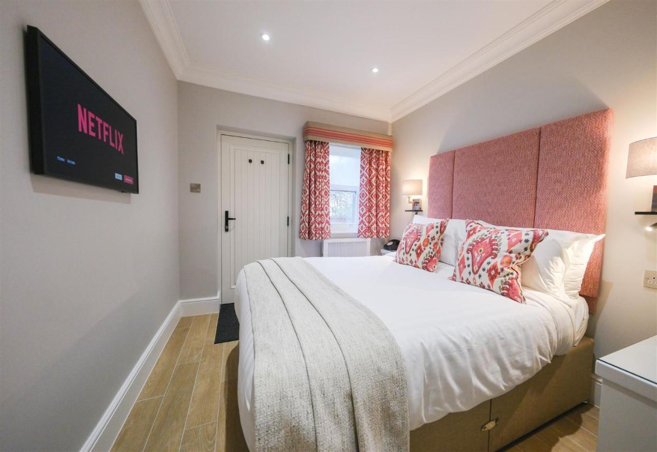 Mulberry House Pensionat Ongar Eksteriør billede
